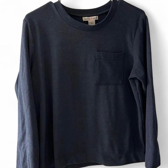 Hastings & Smith Tops - Classic Navy Long Sleeve Tee​